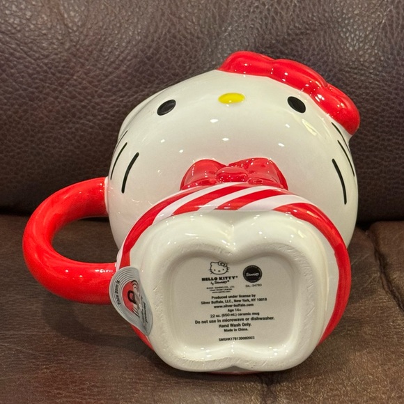 Hello Kitty in Peppermint Dress 22oz Figural Christmas Mug - Picture 10 of 11